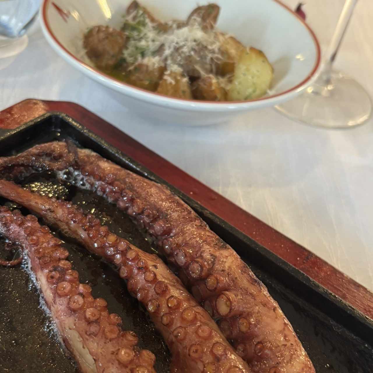 Pulpo a la brasa