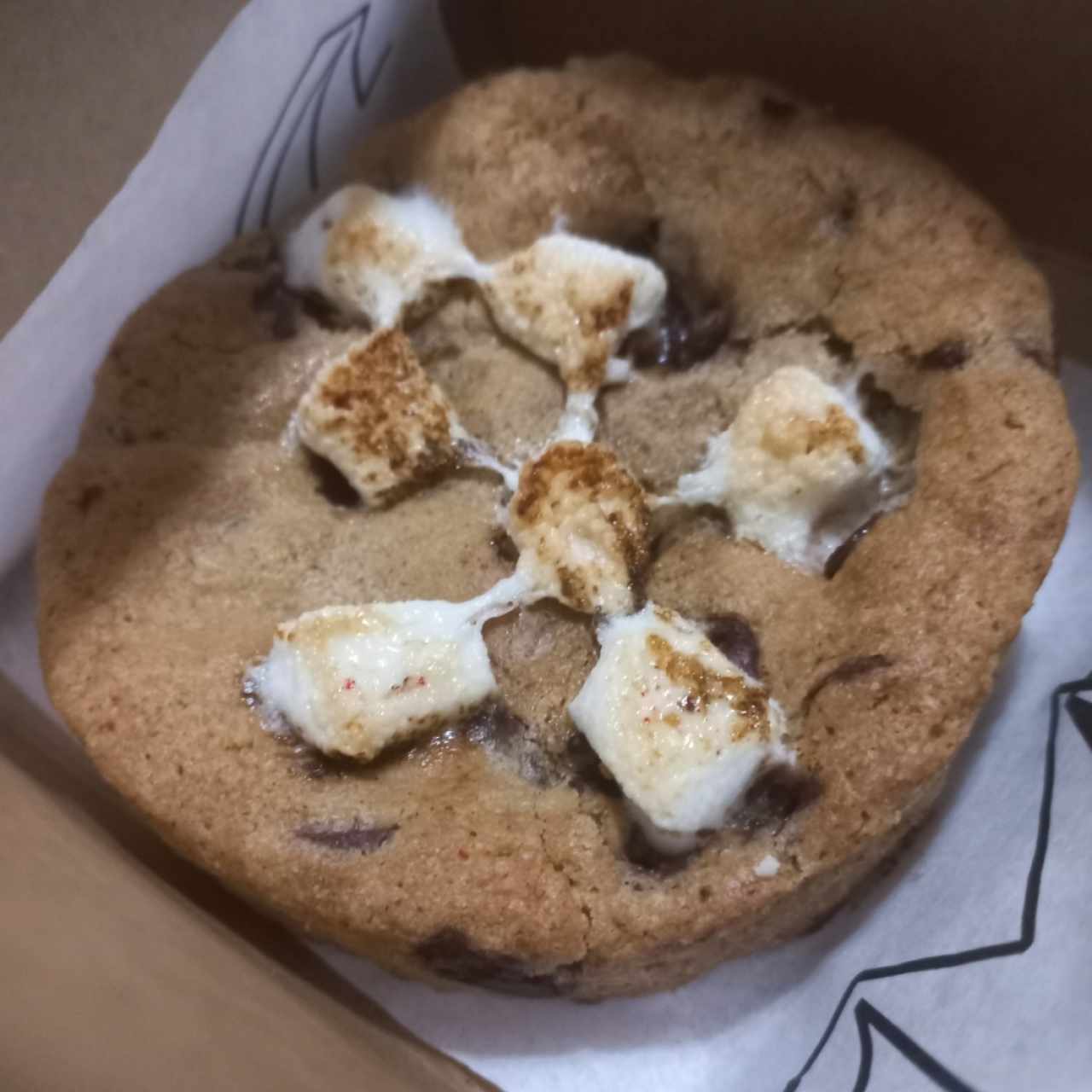 Chocolate chip cookie