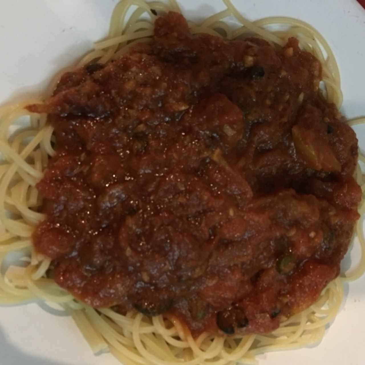 spaghetti puttanesca