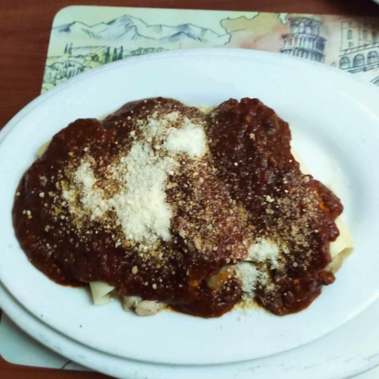 Cannelloni de Carne ,Jamón y Queso alla Bolognesa