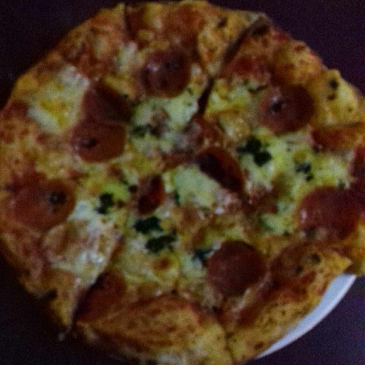 Pizza Margarita con peperonni