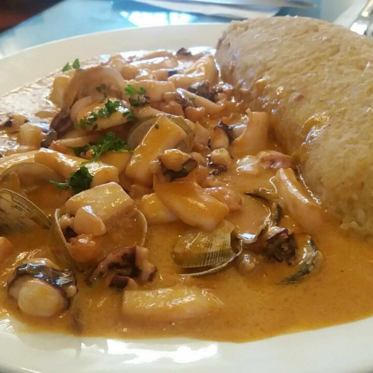 Tacu tacu de mariscos