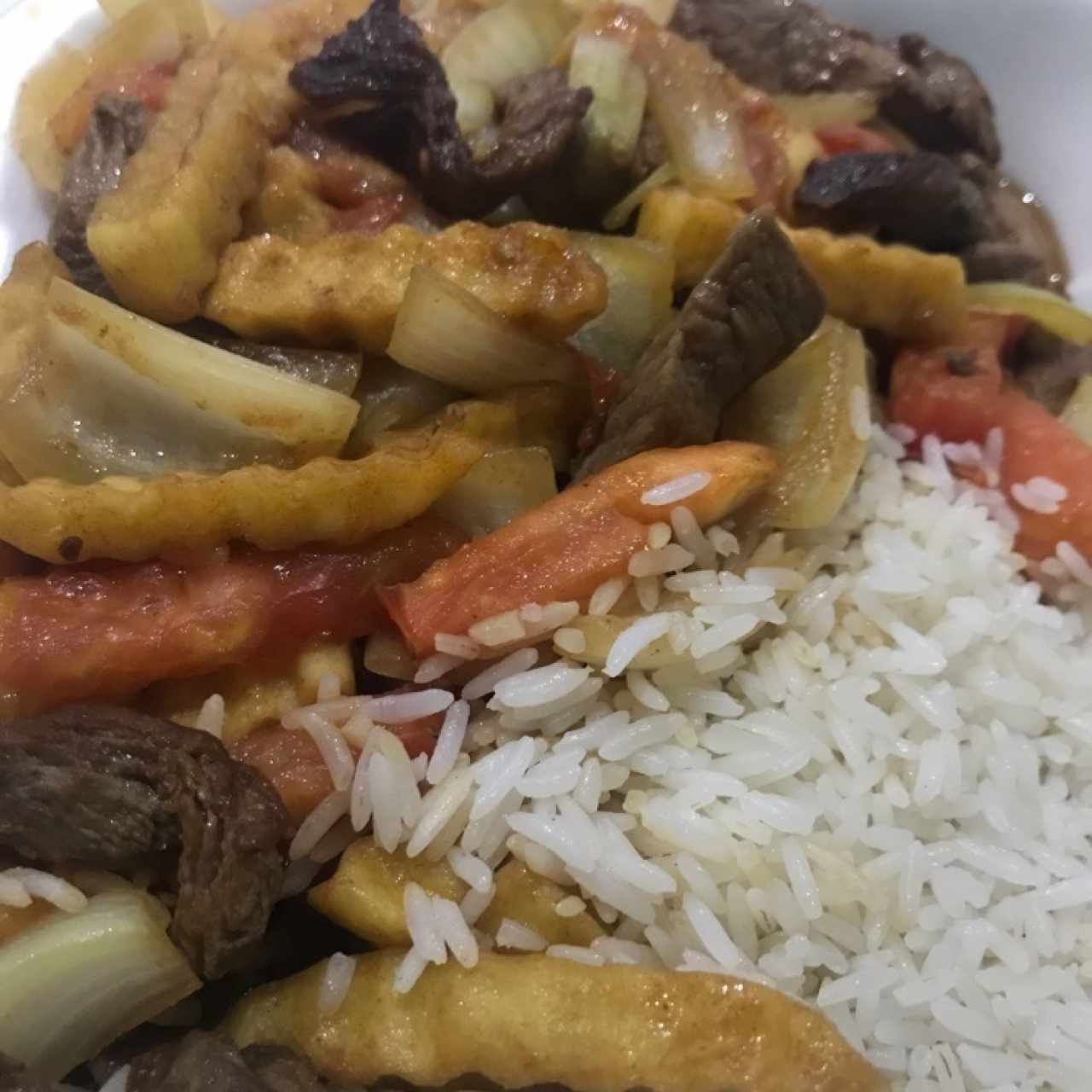 lomo saltado