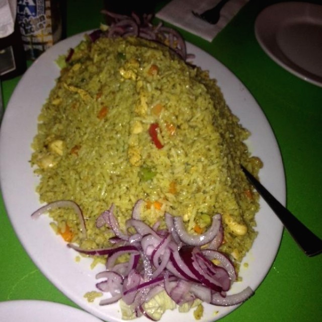 Arroz verde de pollo