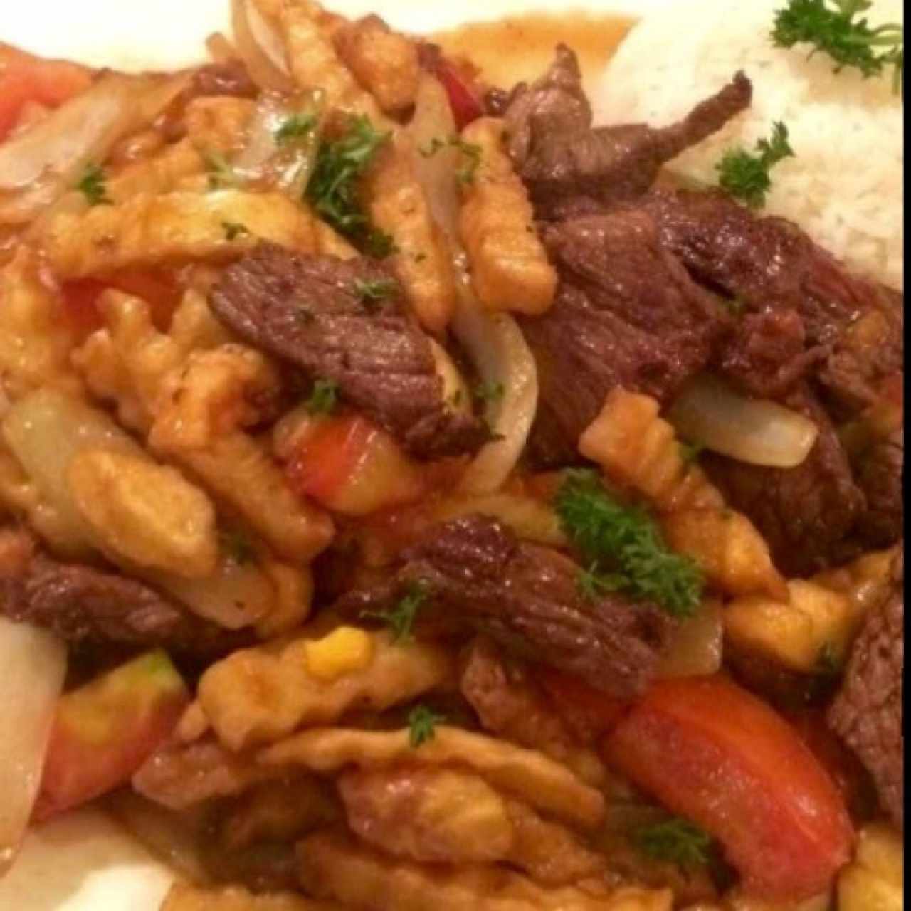 Carnes - Lomo saltado