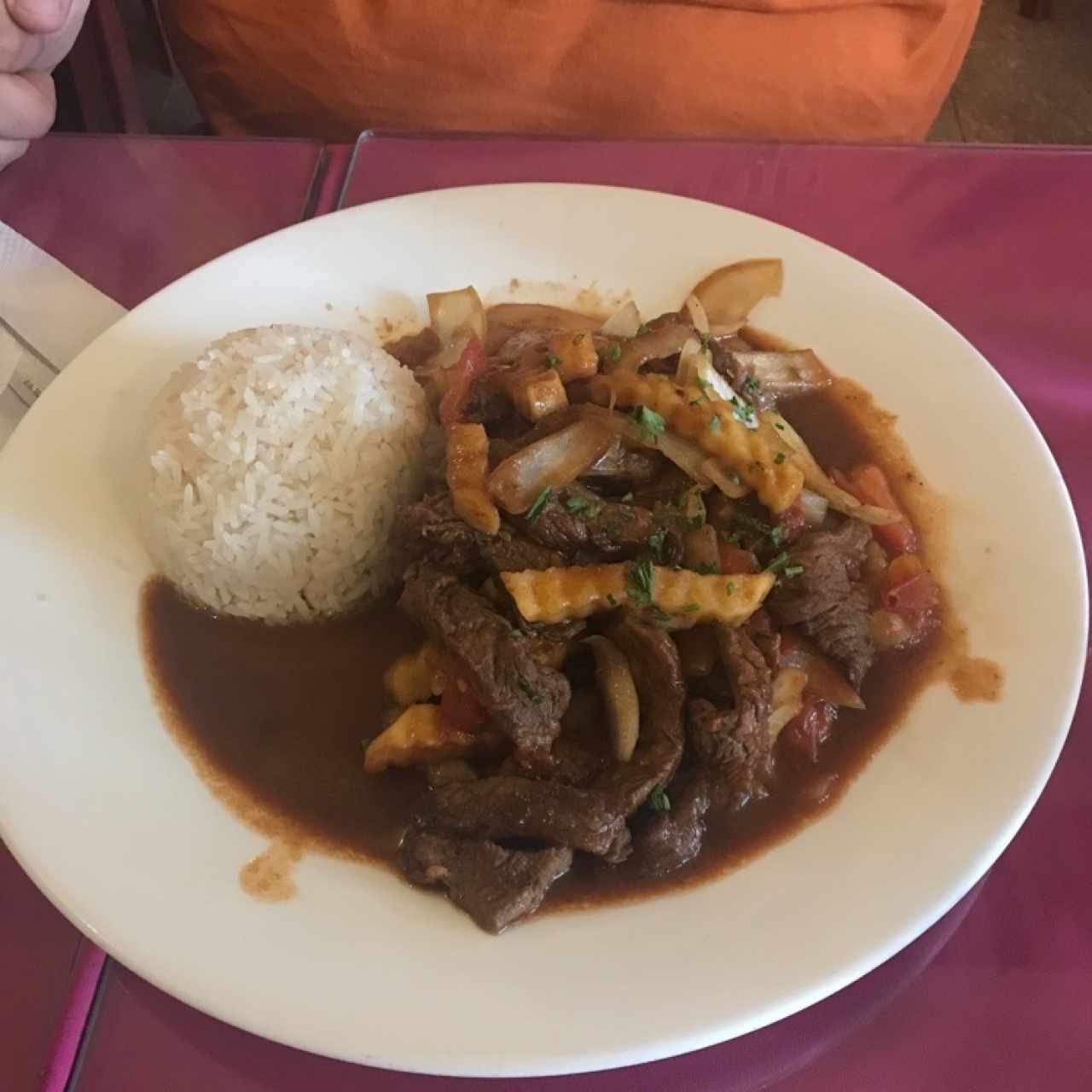 Lomo saltado 