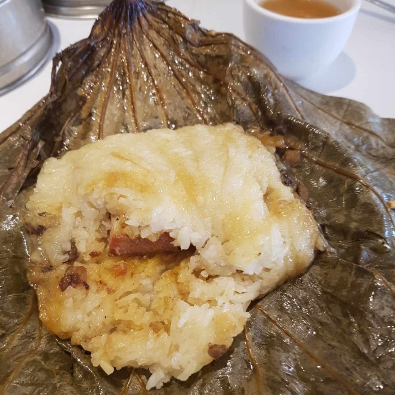 tamal de arroz puerco y pollo