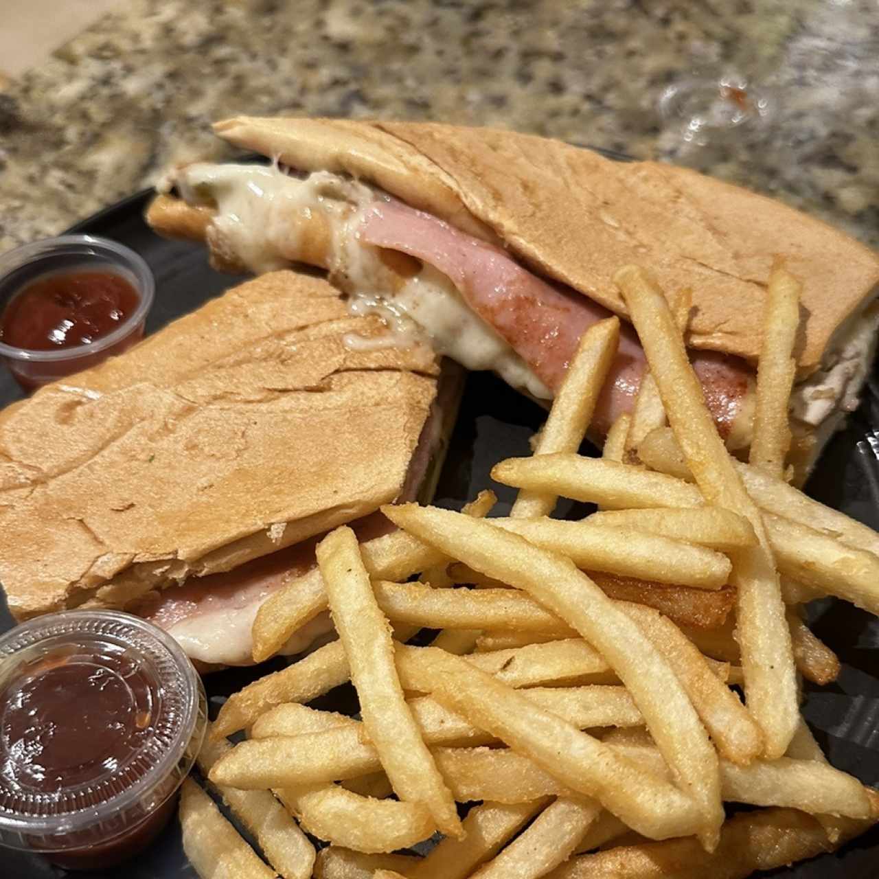 Cubano Las Hadas