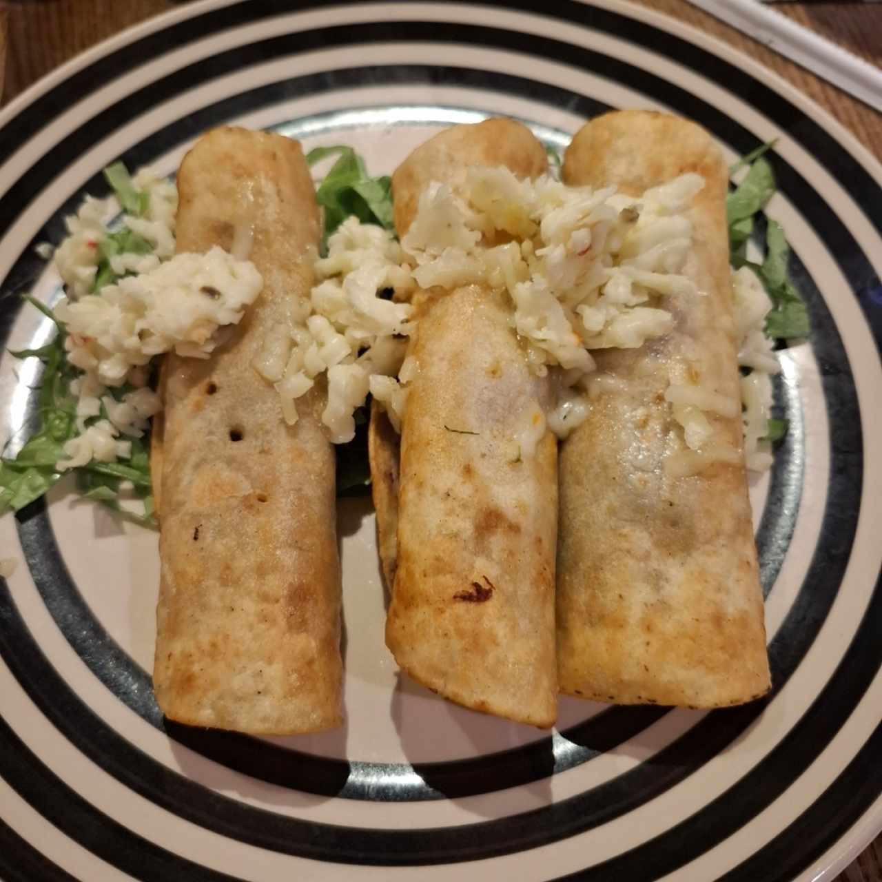 FAVORITOS - Flautas de pollo