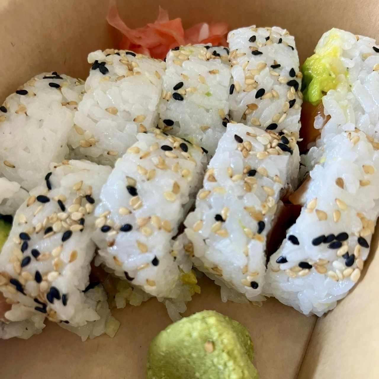 Rollos Especiales - Philadelphia Roll