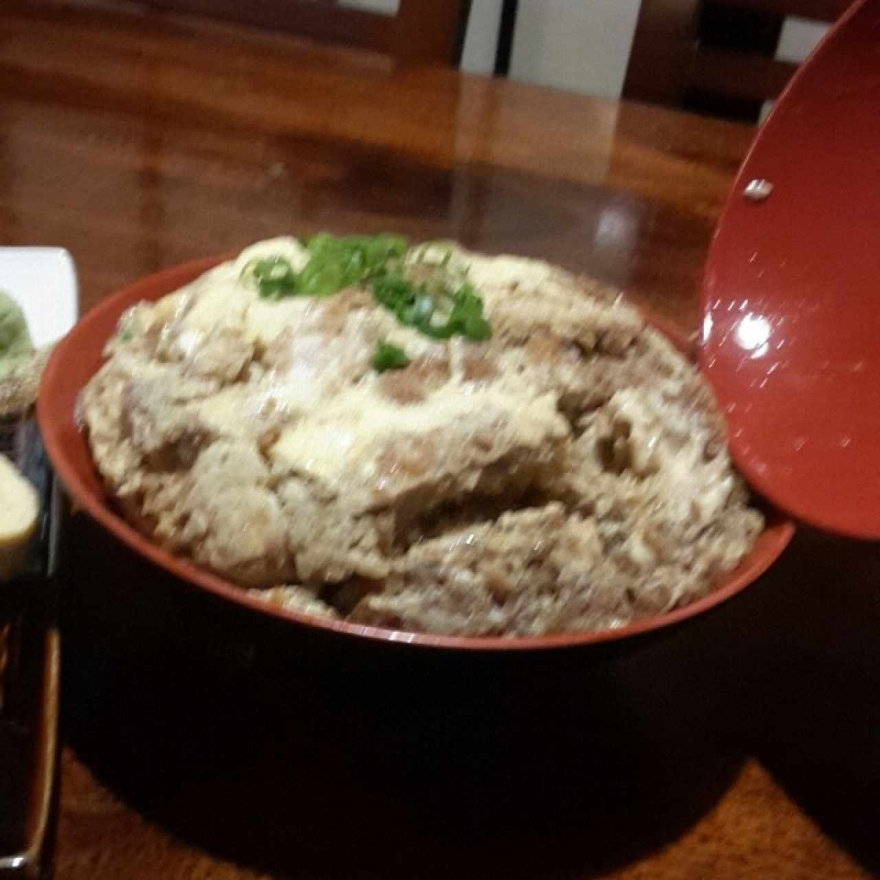 katsudon con puerco