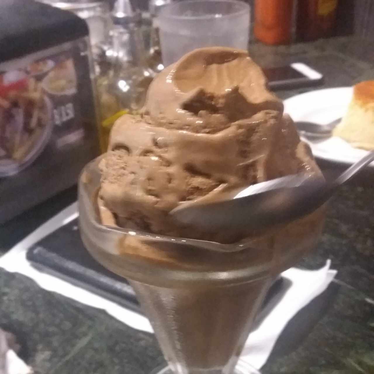 copa de Helado de Chocolate 