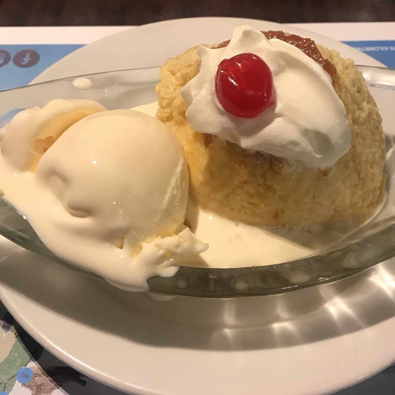 Flan de la Casa con Helado