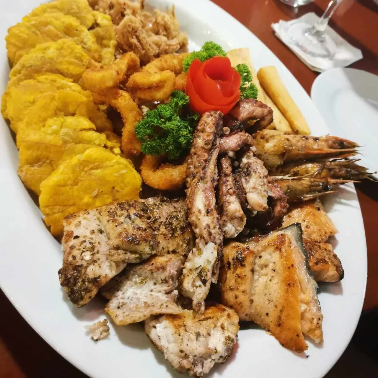 Bandeja de Mariscos 