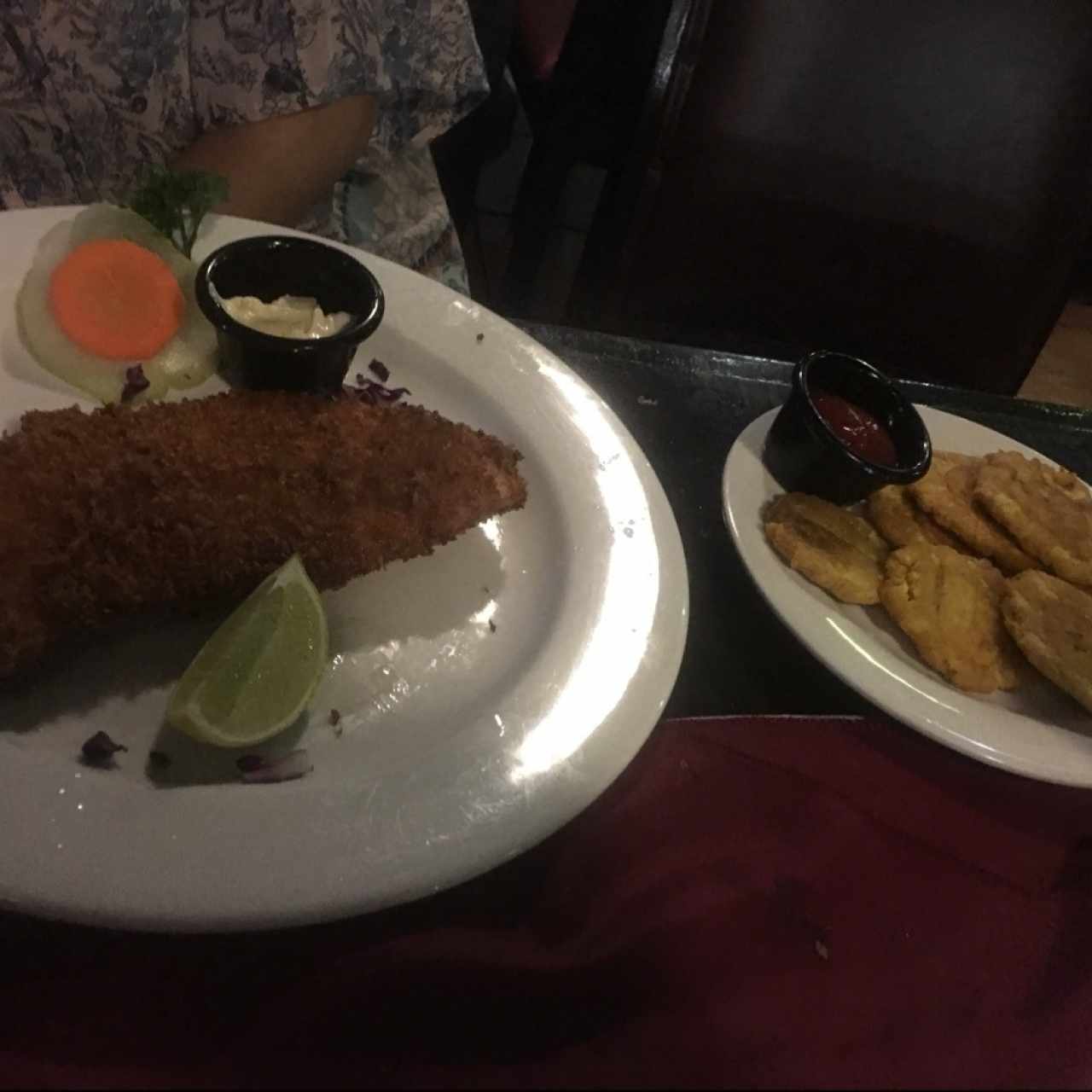 filete de corvina con patacones