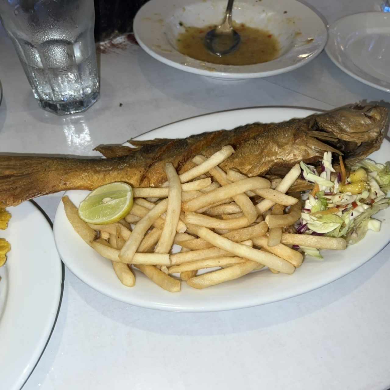 Filetes de Pescado Apanado con salsa Tártara