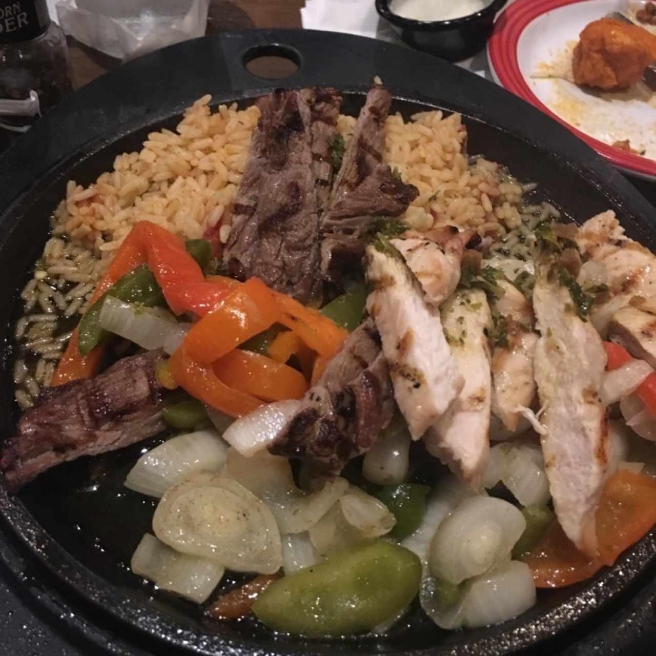 Fajitas de carne y pollo