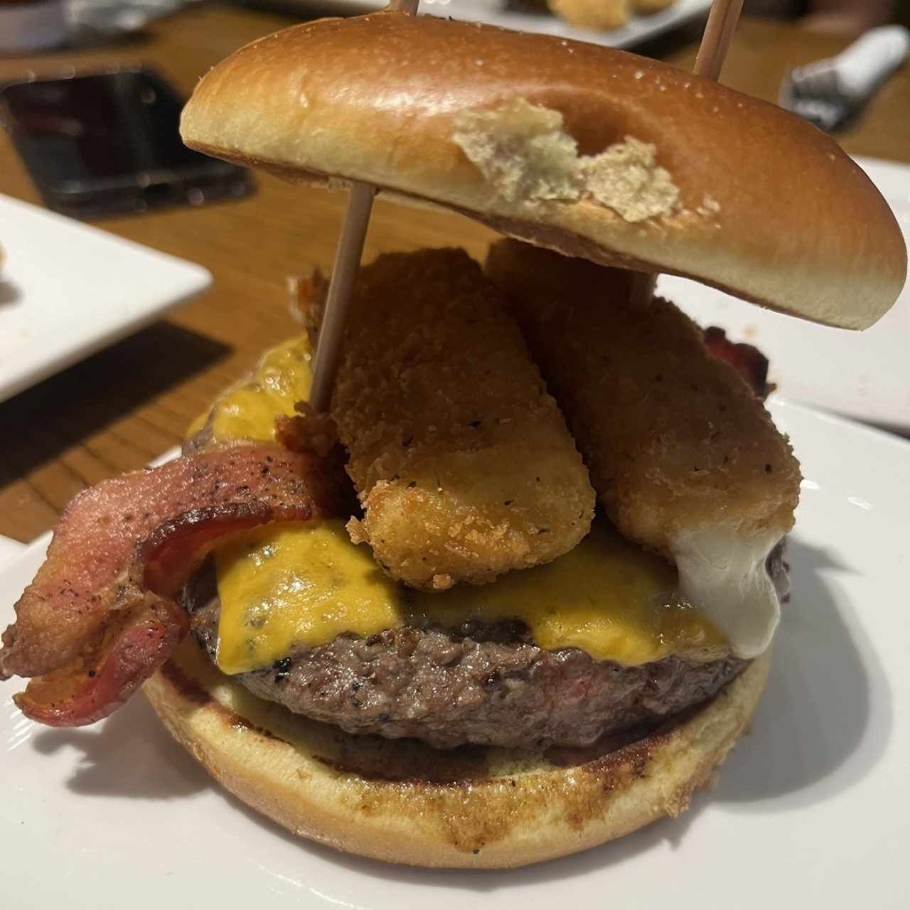 Burgers - CHEESY BACON CHEESEBURGER