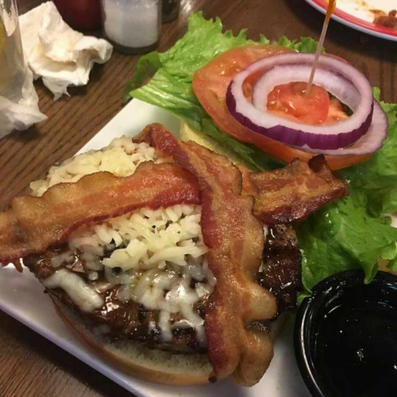 bacon cheese burger con glase