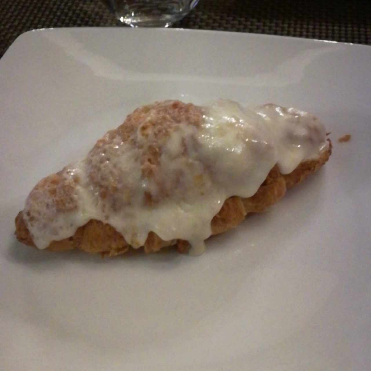 croissant en salsa bechamel