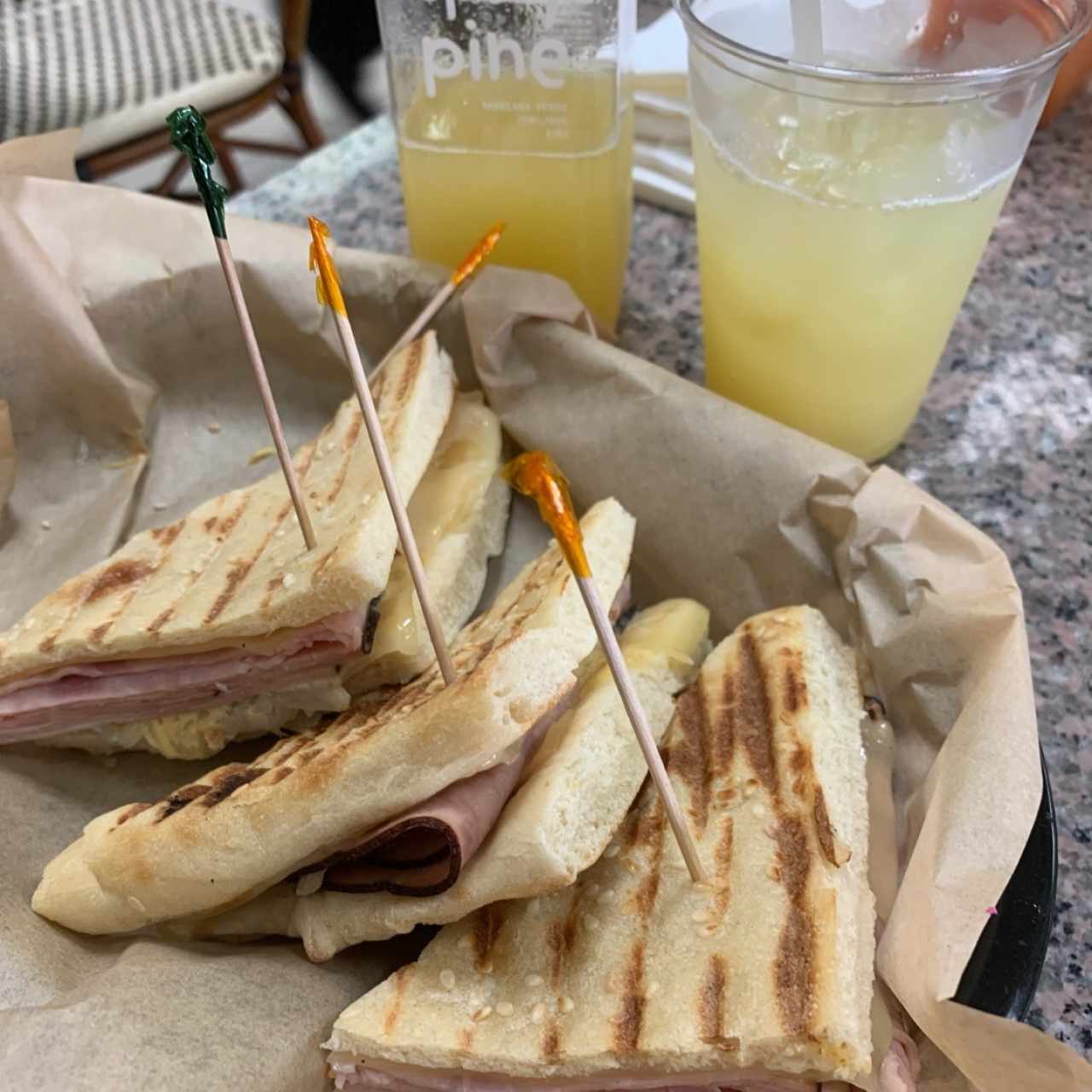 Panini Selva Negra con Jugo PINE