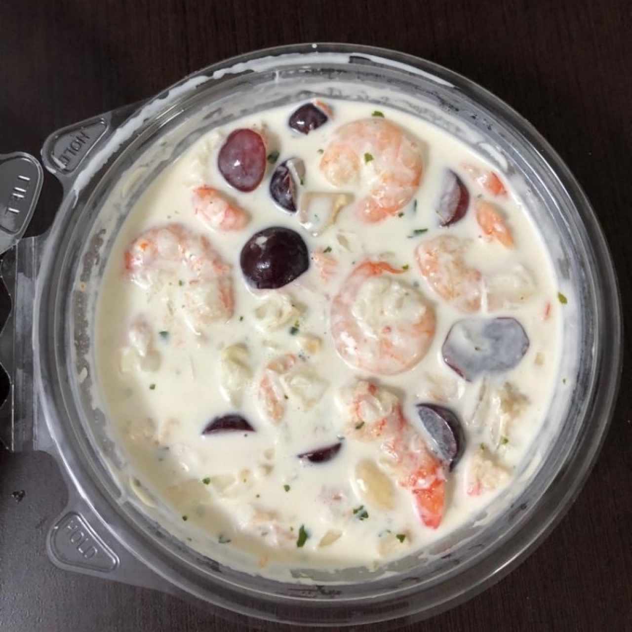 Ceviche de Camarón con uvas y pepitas de marañón