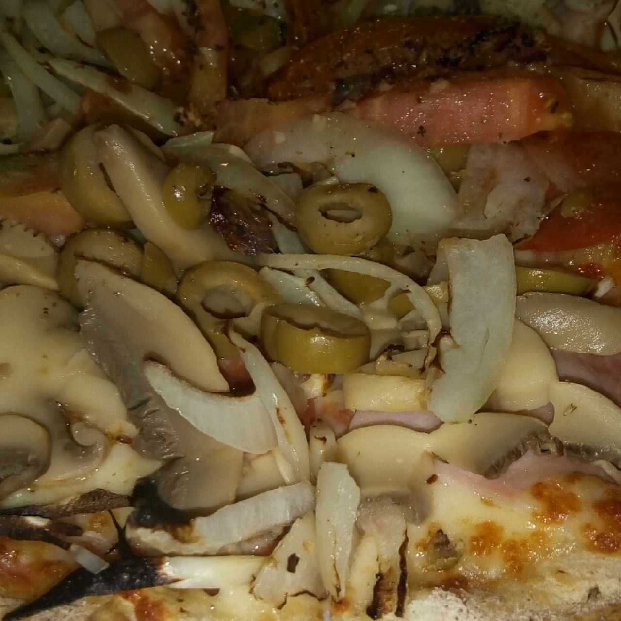 Ateniense Pizza 