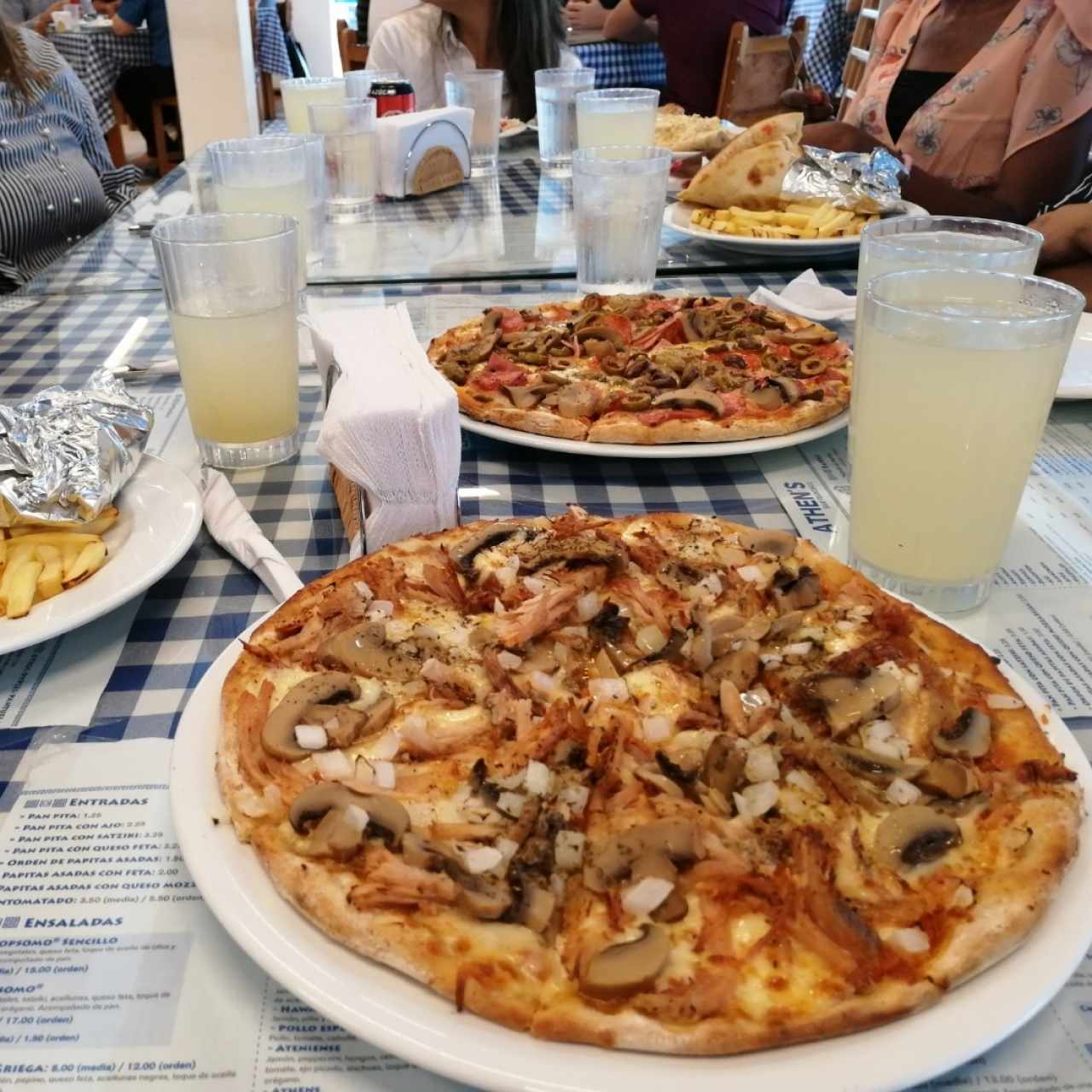 Pizza Athen's y Pizza Combinada