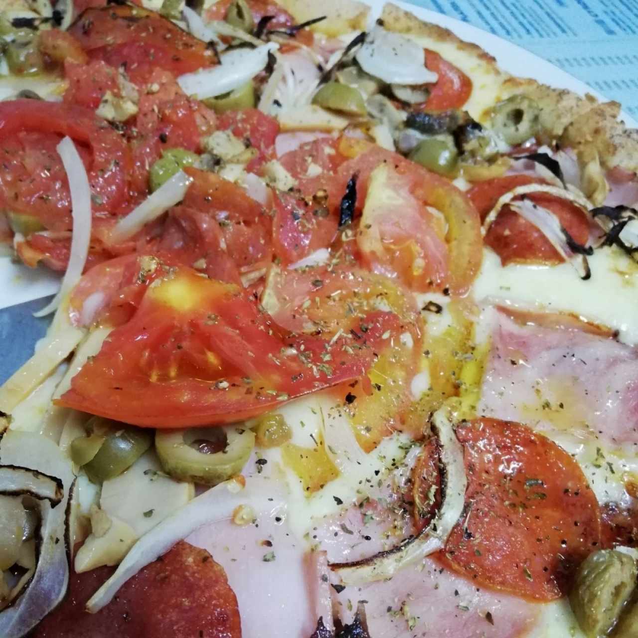 Pizza Ateniense