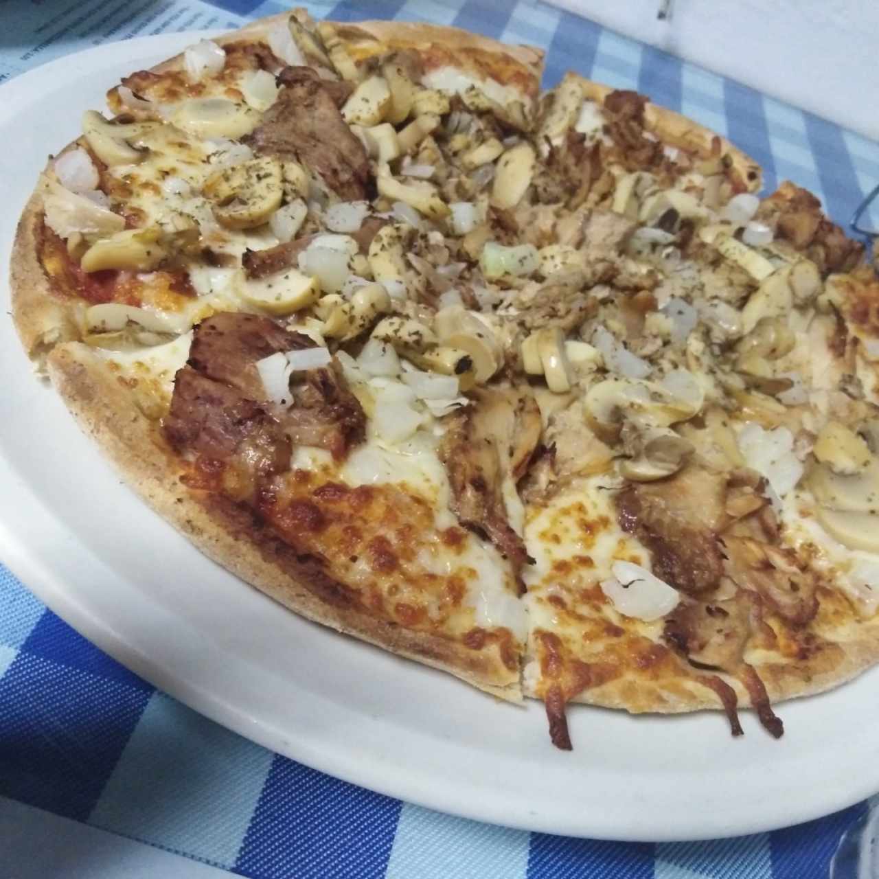 pizza de pernil