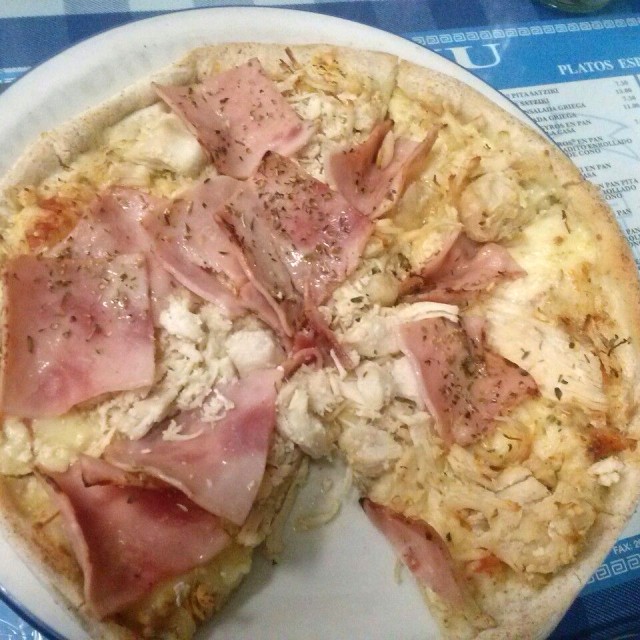 Pizza de Pollo y Jamon