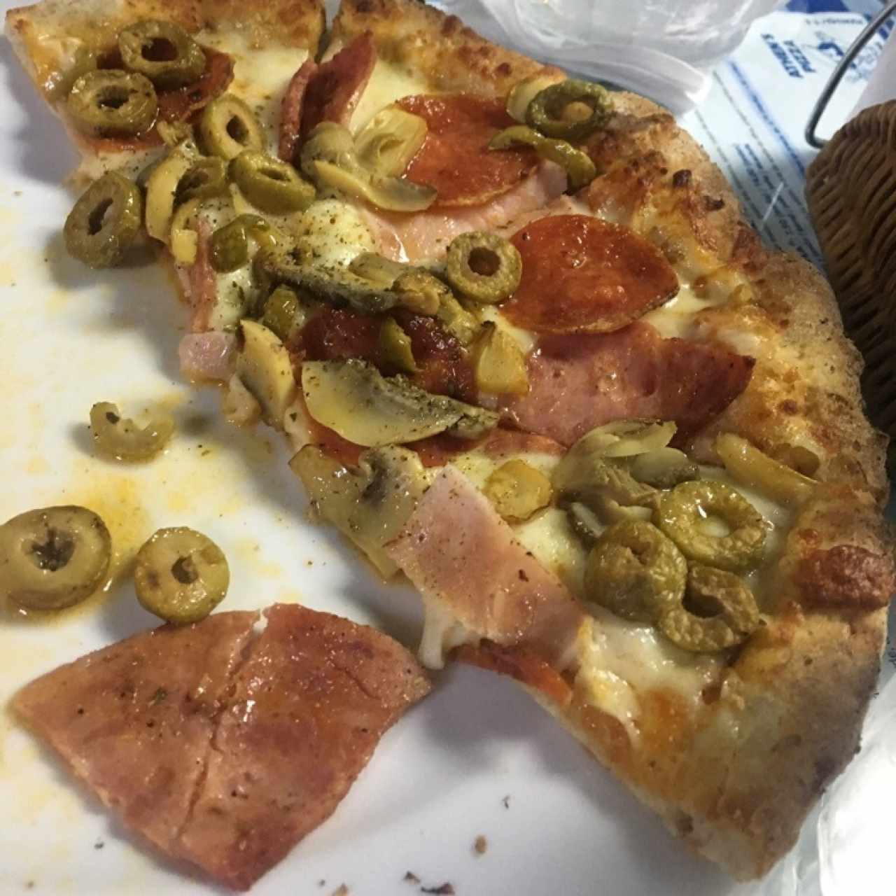 deliciosa pizza de combinacion 