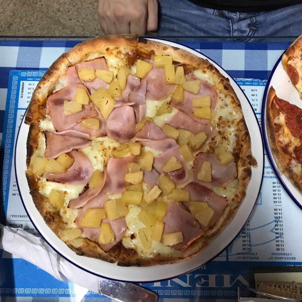 Pizza Hawaiana