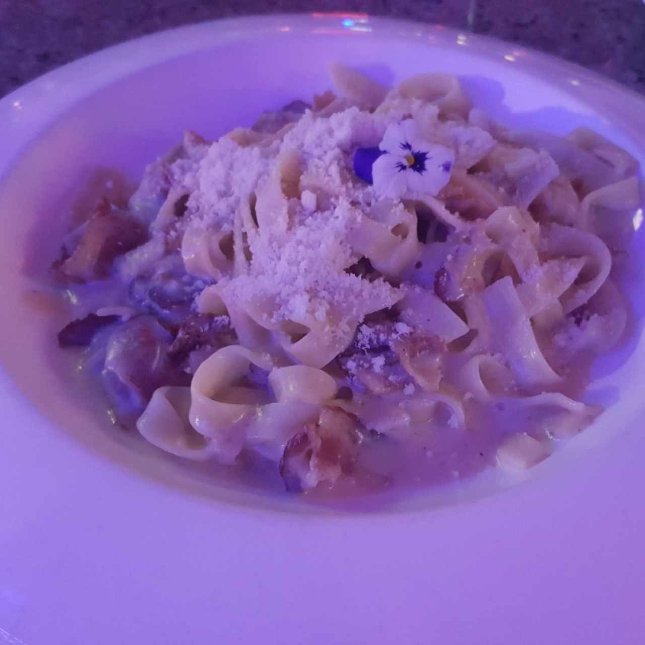 fetuccini carbonara