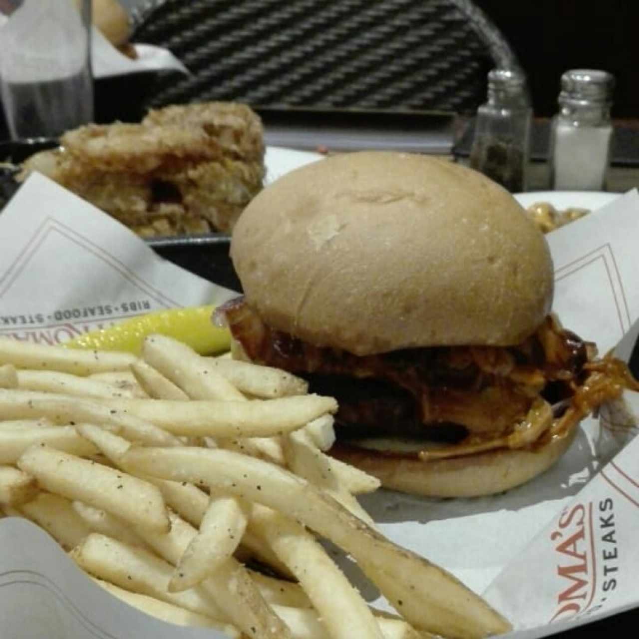 Memphis Burger 