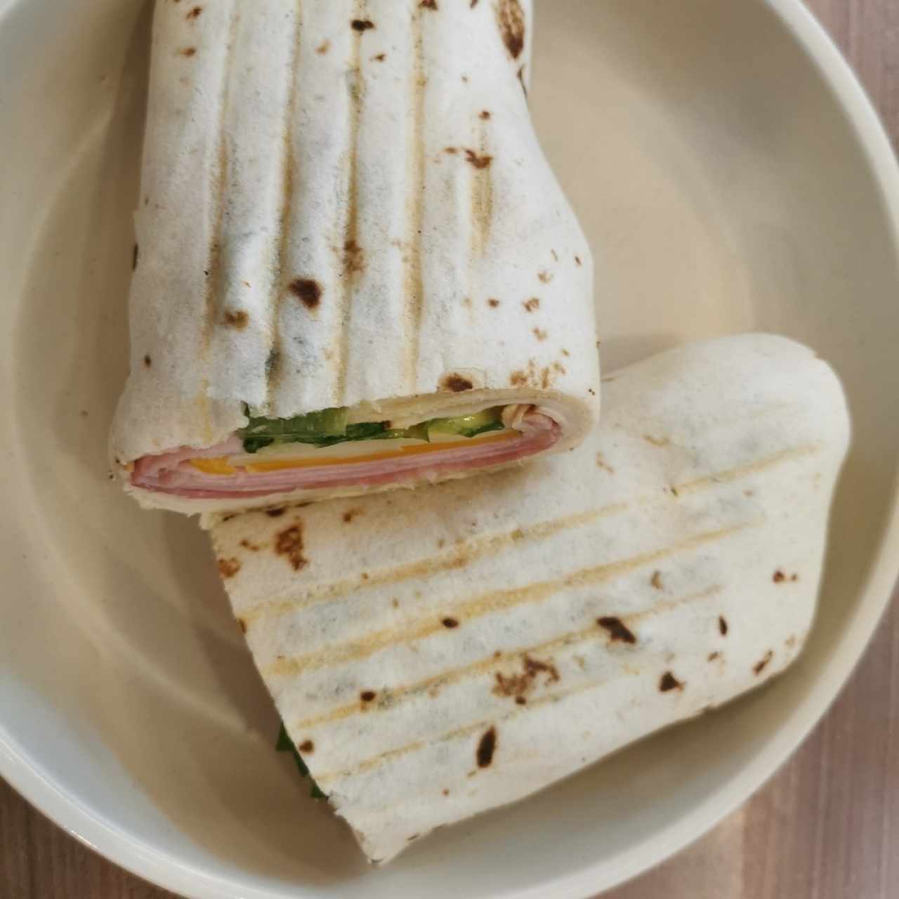 Tomato super club-wrap