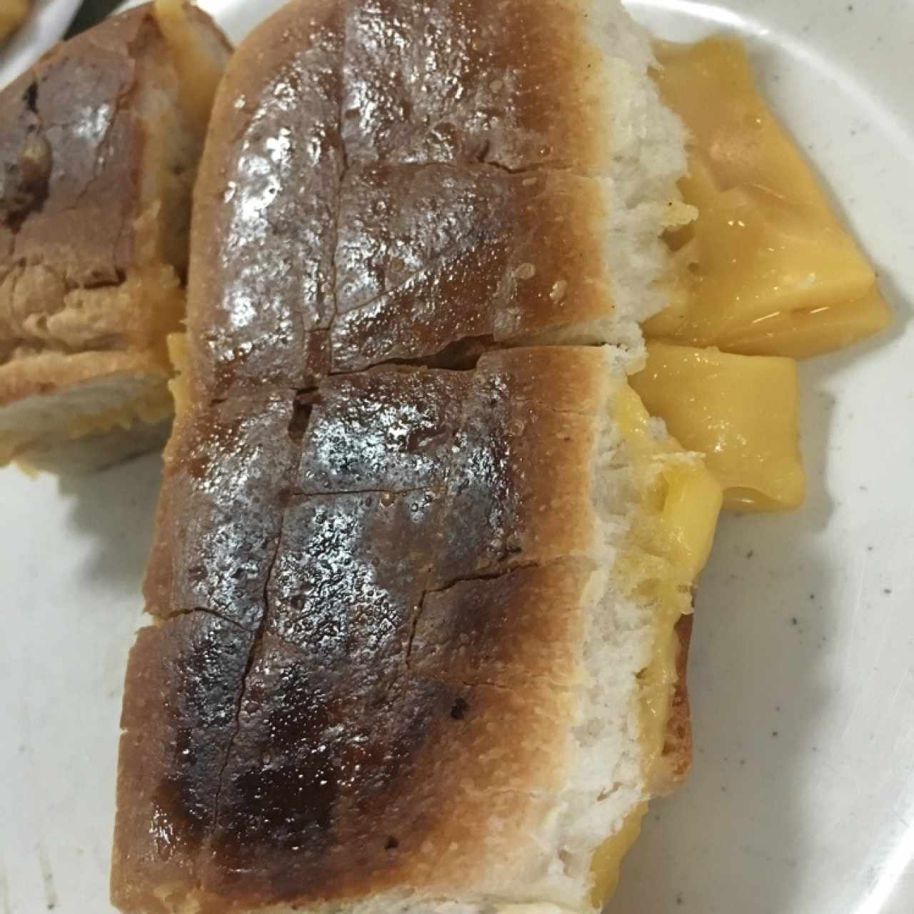 Emparedado de jamón y queso