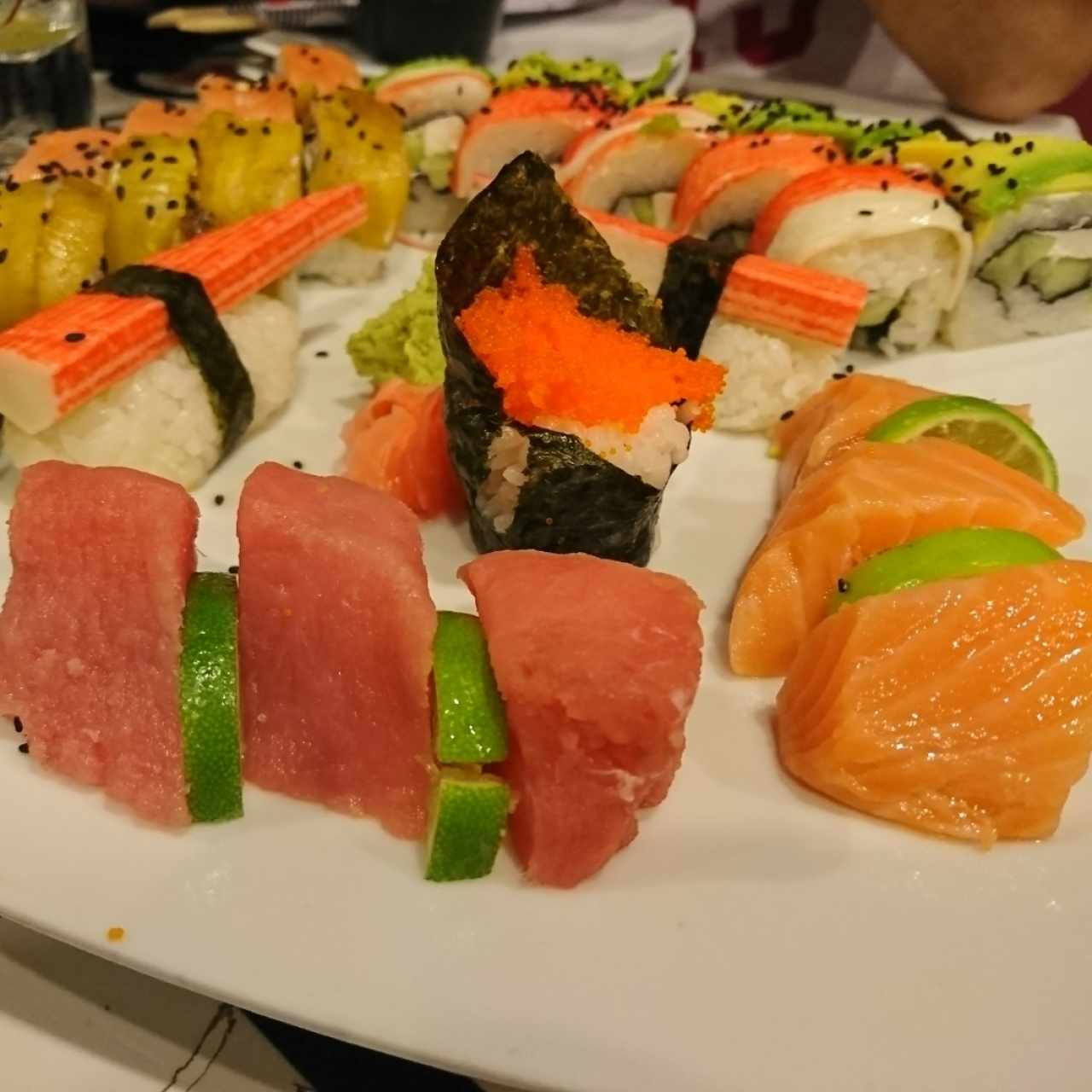 combinación de sushi