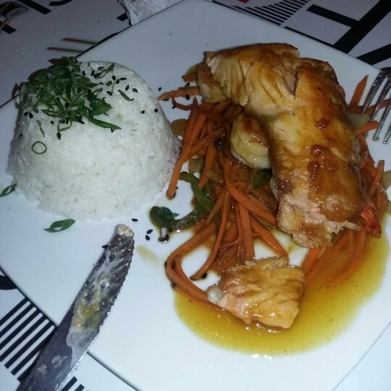 salmon en salsa de maracuya