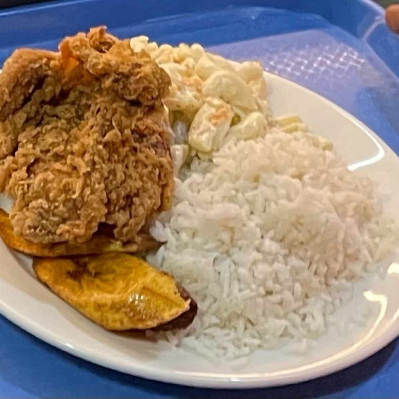 Tajada, pollo y arroz