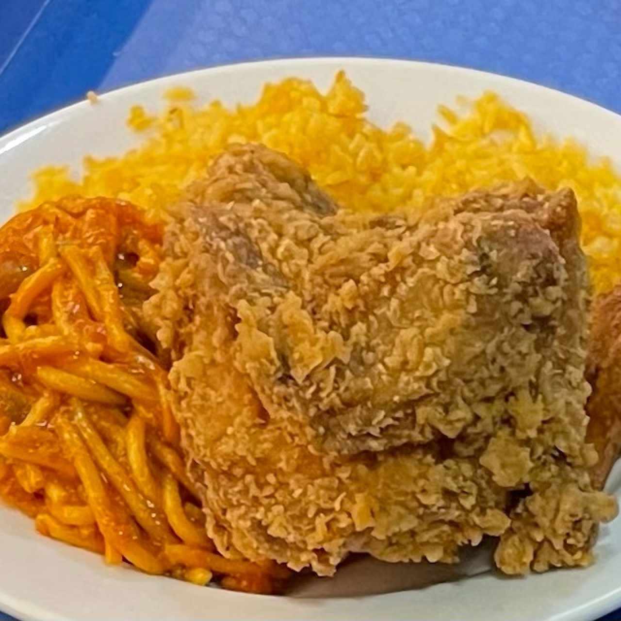 Pasta pollo y arroz