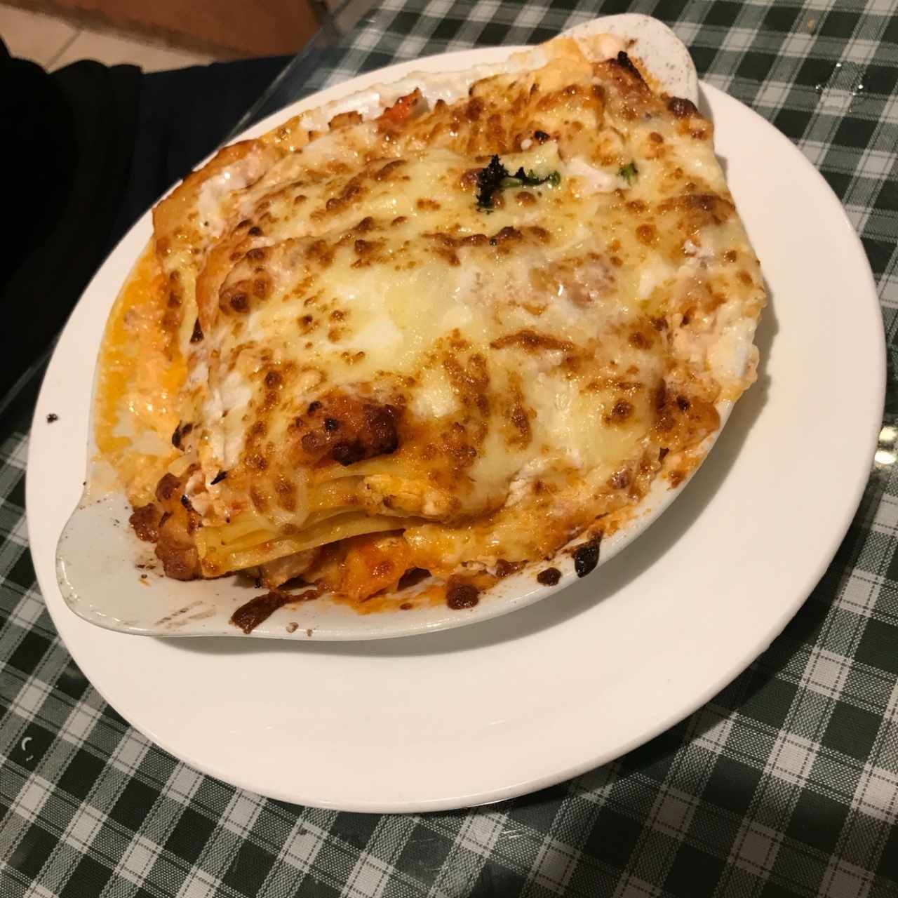 lasagna de pollo gratinada