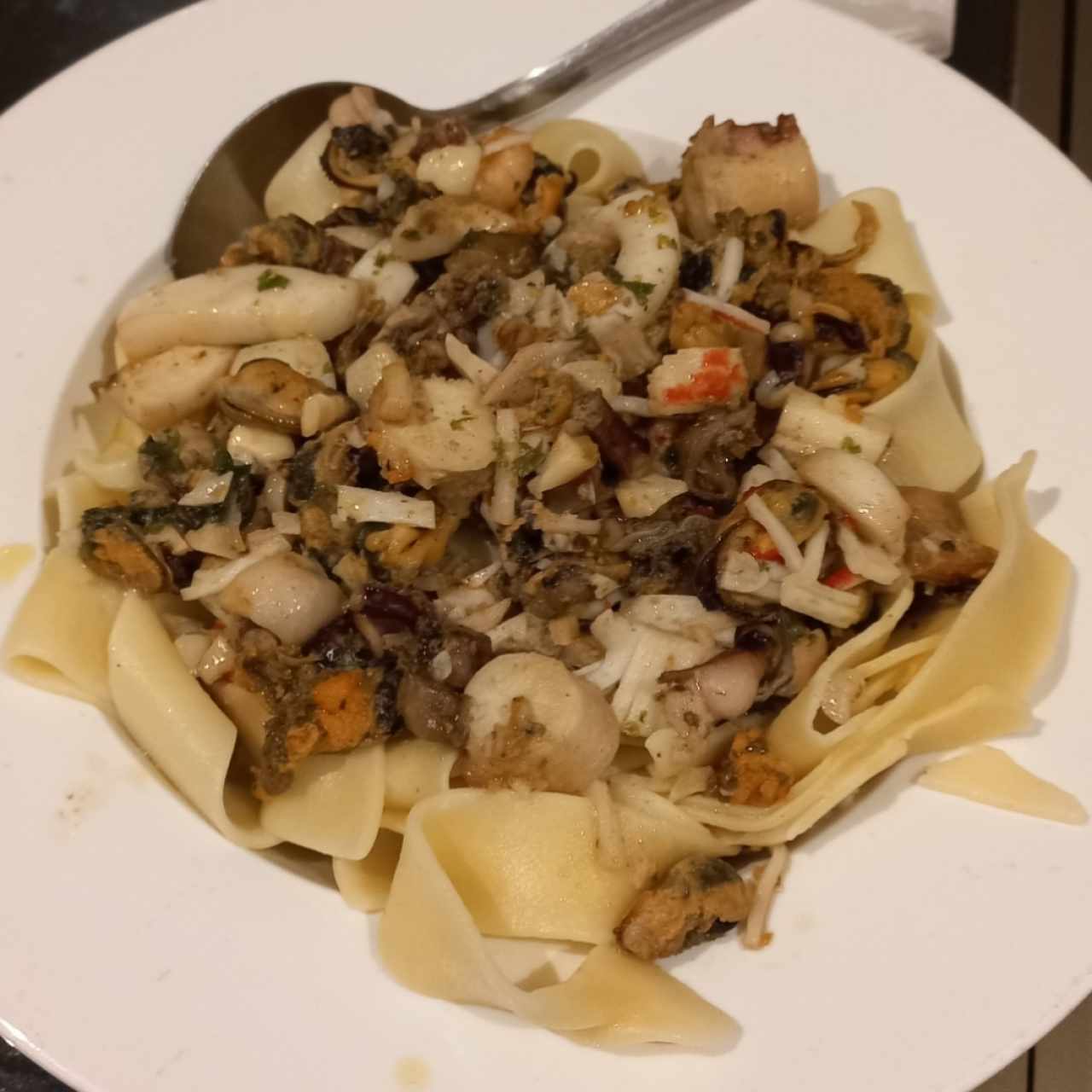 Fetuccini al oleo Frutti di Mare