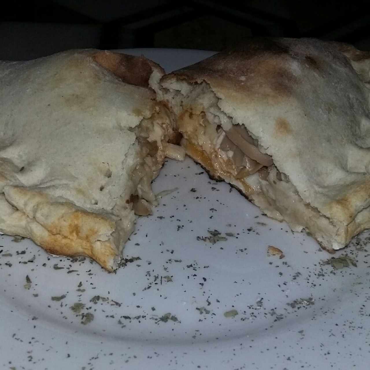 calzone de pollo con hongos