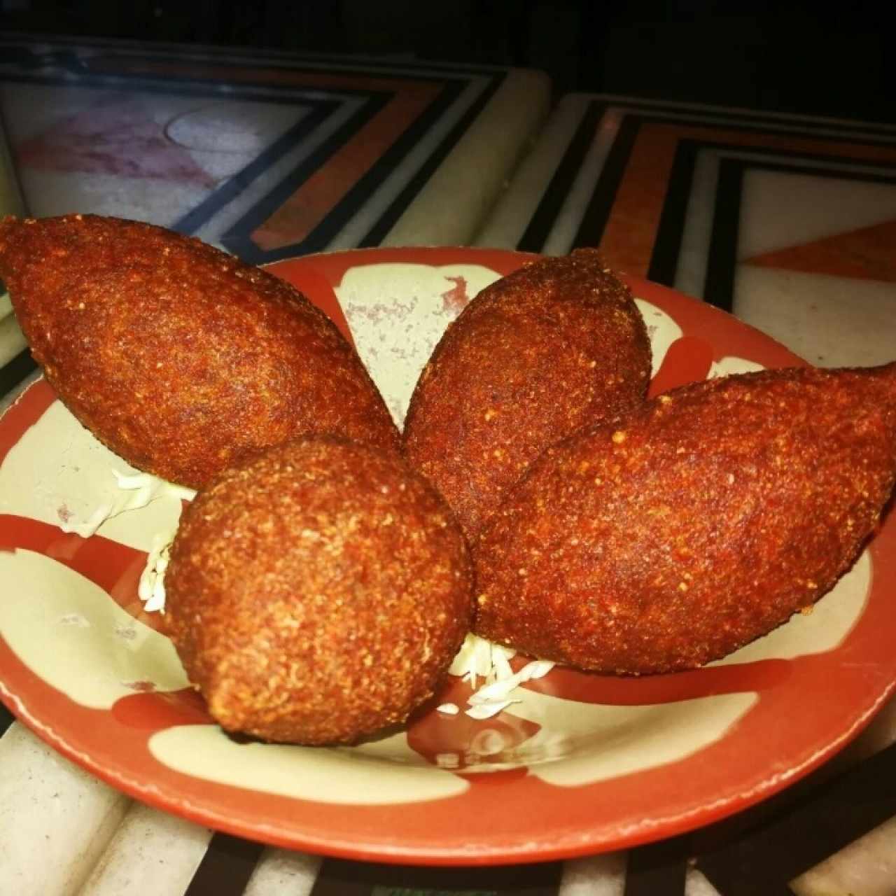 Ración de Kibbe frito de carne