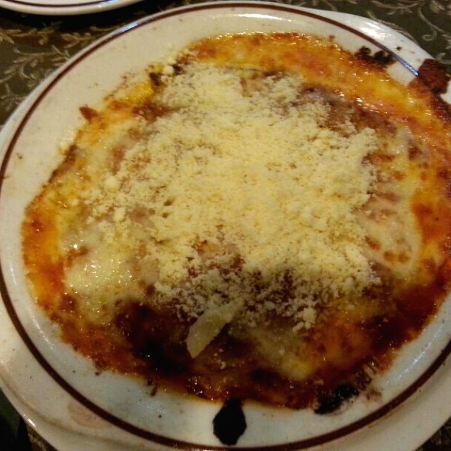 Lasagna de carne en salsa boloñesa
