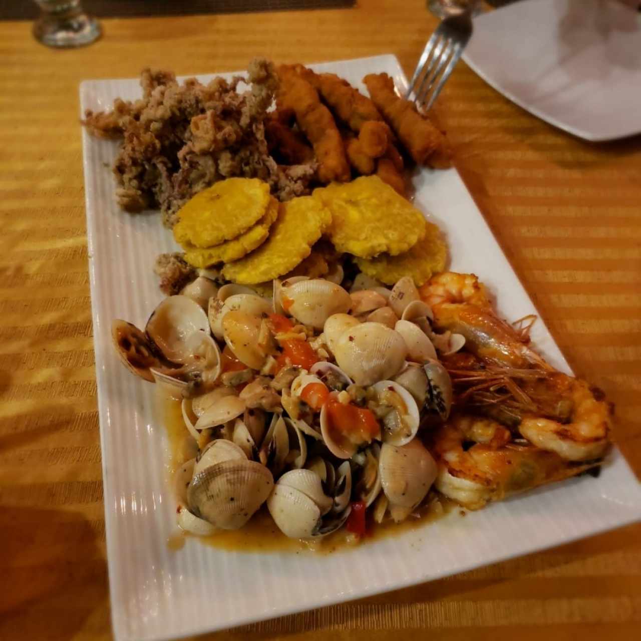 picada de mariscos 