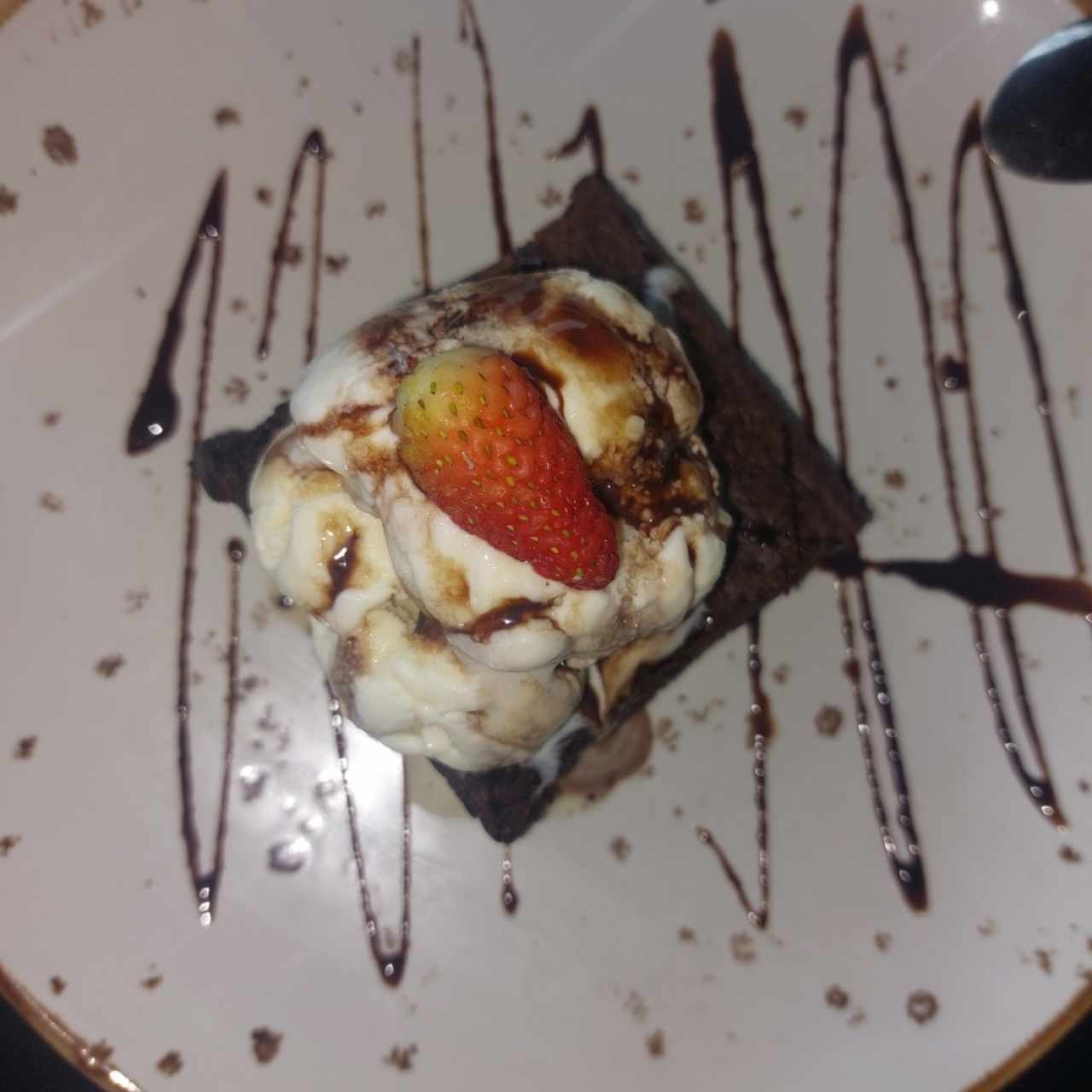 brownie con helado