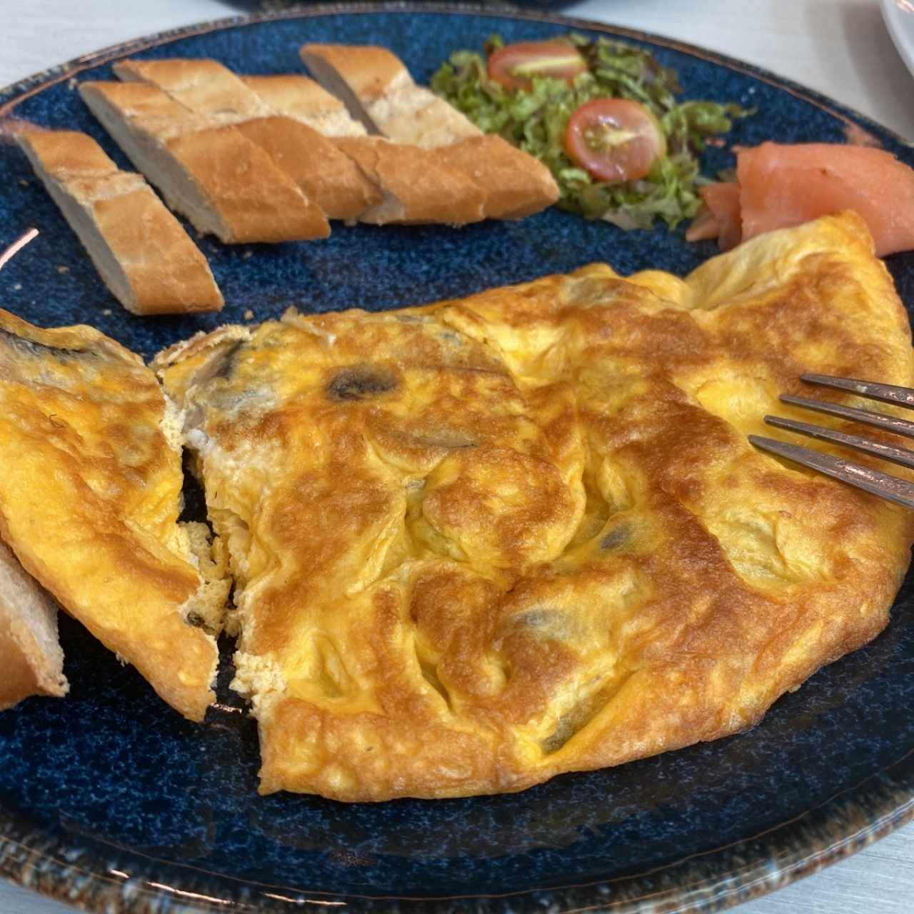 Desayuno Con Omelette Atlántico