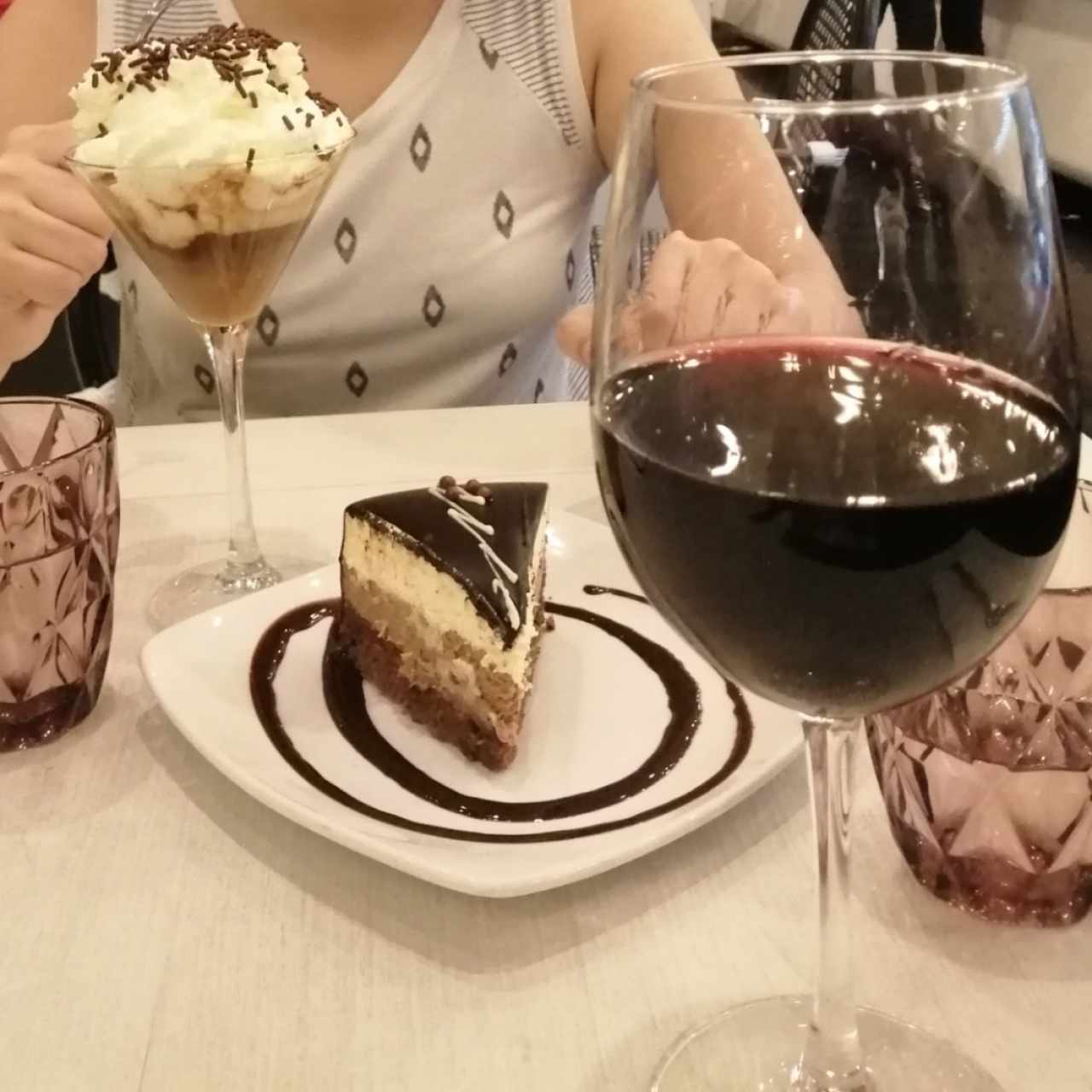 Irish coffee, Tricolat y copa de merlot